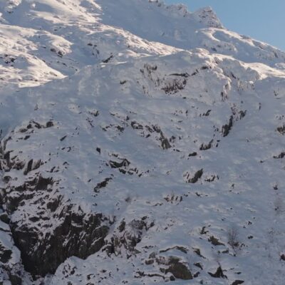 Montagne enneigée
