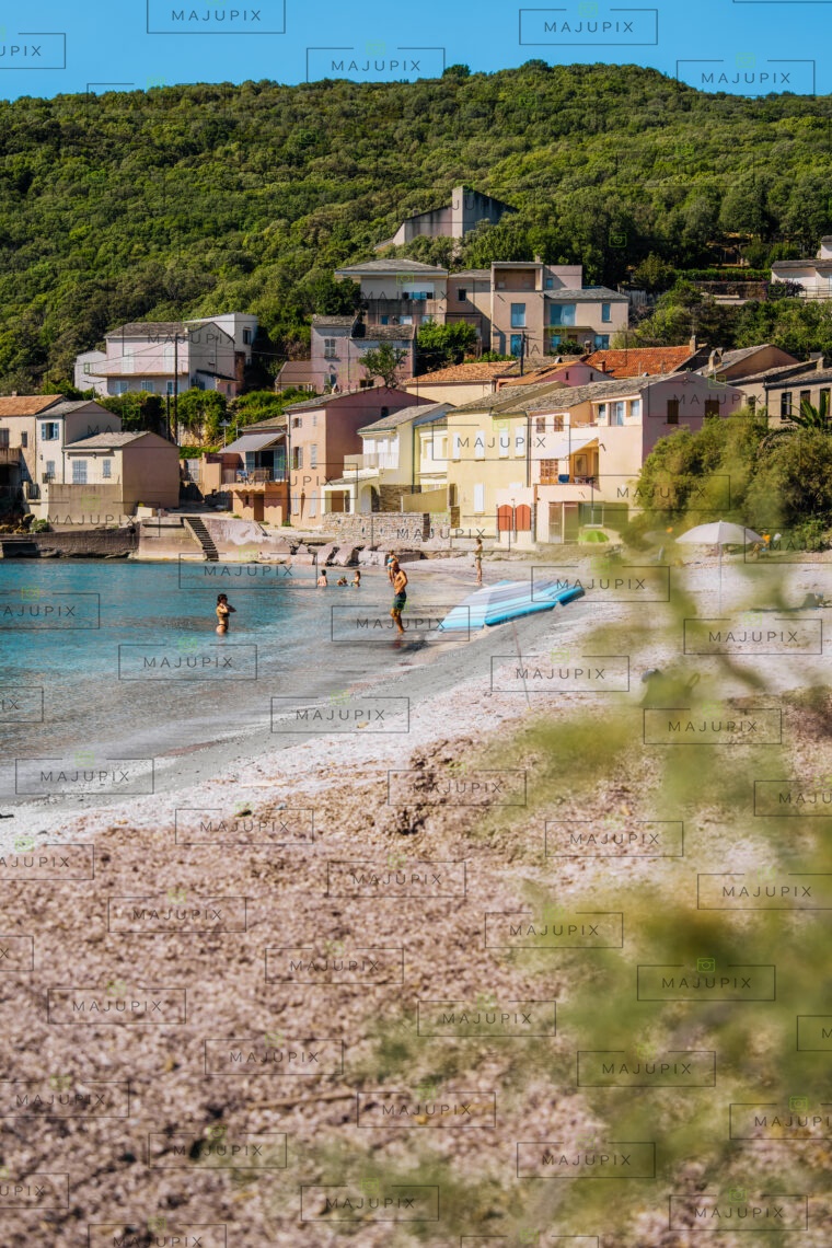 Plage et marine de Meria