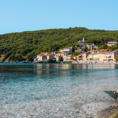 Plage et marine de Meria