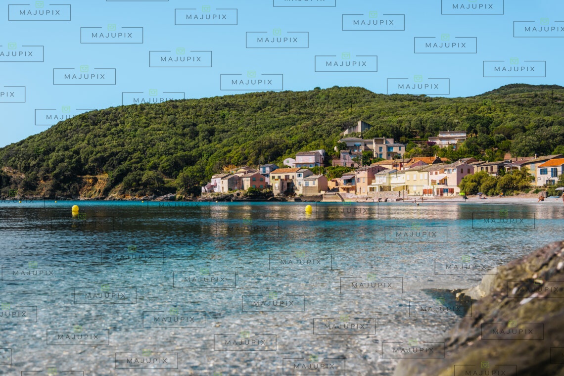 Plage et marine de Meria