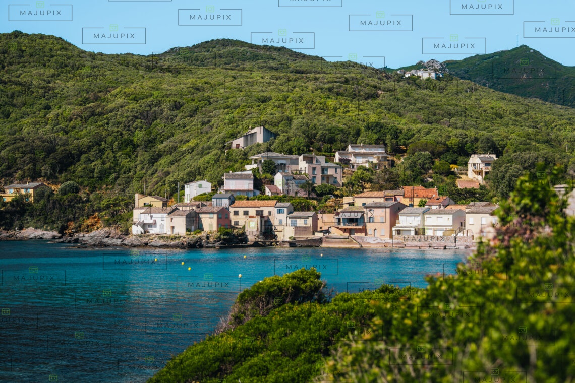 Plage et marine de Meria