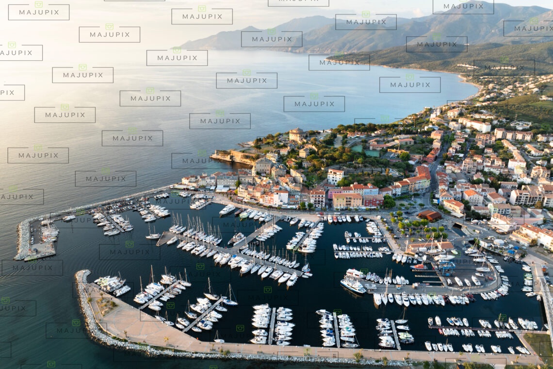 Saint-Florent et son port