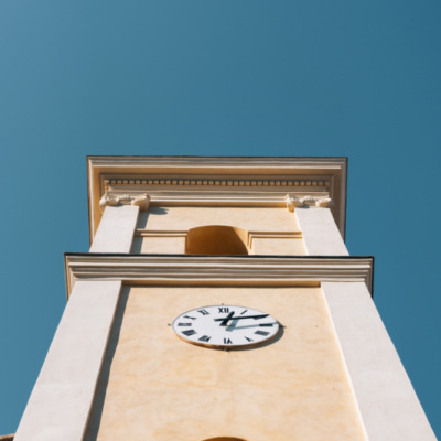 Façade du village de Saint-Florent