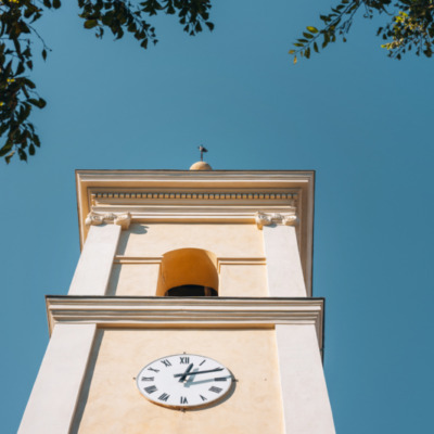 Église de Saint-Florent en été