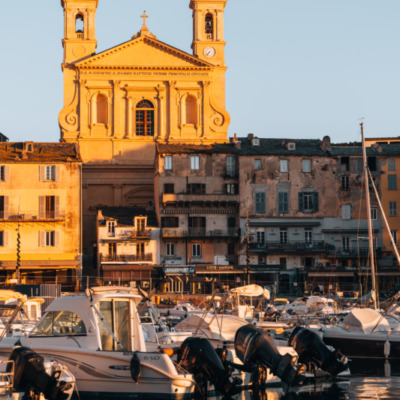 Vieux port de Bastia et son église St Jean