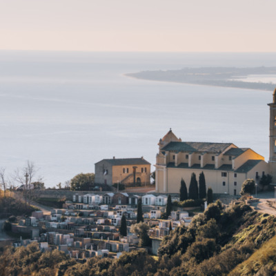 Vue sur Bastia au lever de soleil depuis Ville di Pietrabugno