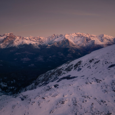 La Paglia Orba au lever de soleil depuis le lac de Ninu