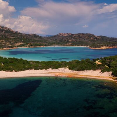 Baie de Rondinara à Bonifacio