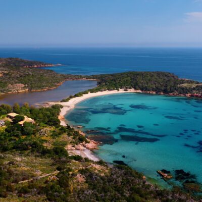 Baie de Rondinara à Bonifacio