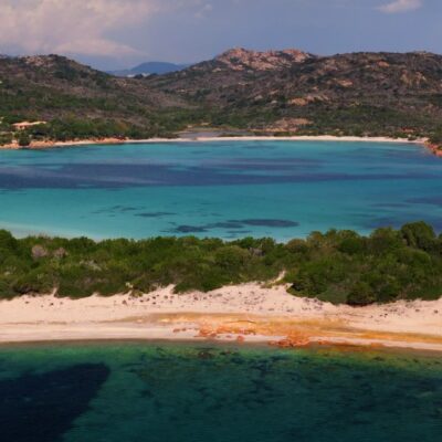 Baie de Rondinara à Bonifacio