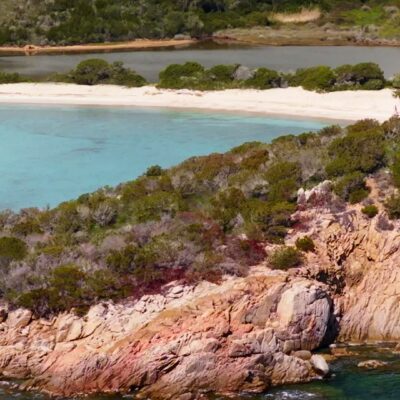 Baie de Rondinara à Bonifacio