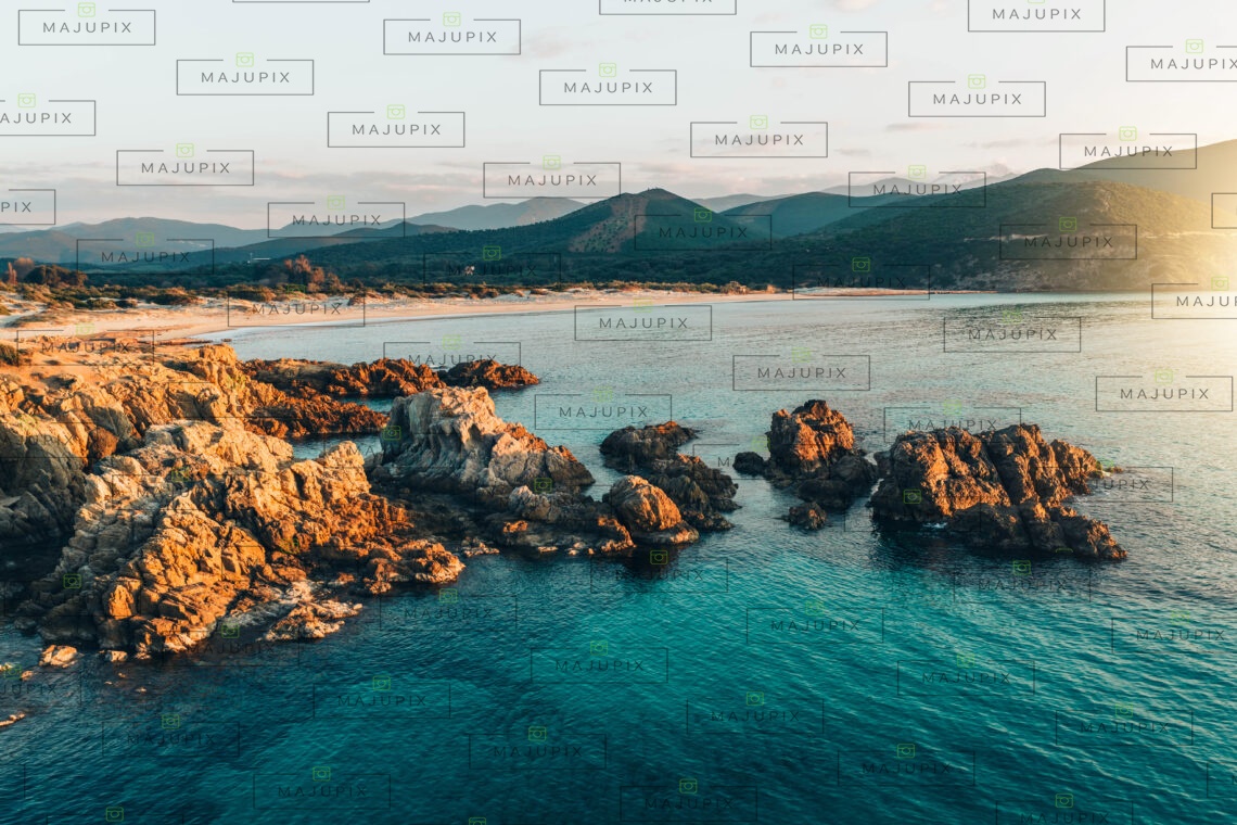 Plage de l'Ostriconi au coucher de soleil