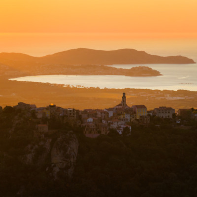 Montemaggiore au coucher de soleil