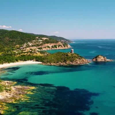Plage de Fautea et sa tour génoise