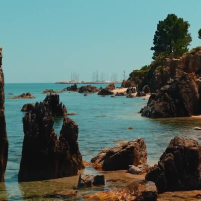 Plage et crique à Solenzara